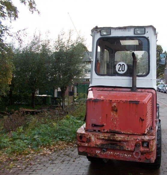 Części zamienne silnika Deutz, Mitsubishi z maszyn marki Waidemann